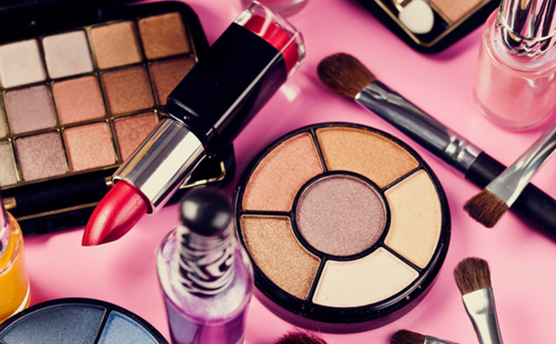 تاریخ انقضای لوازم آرایش